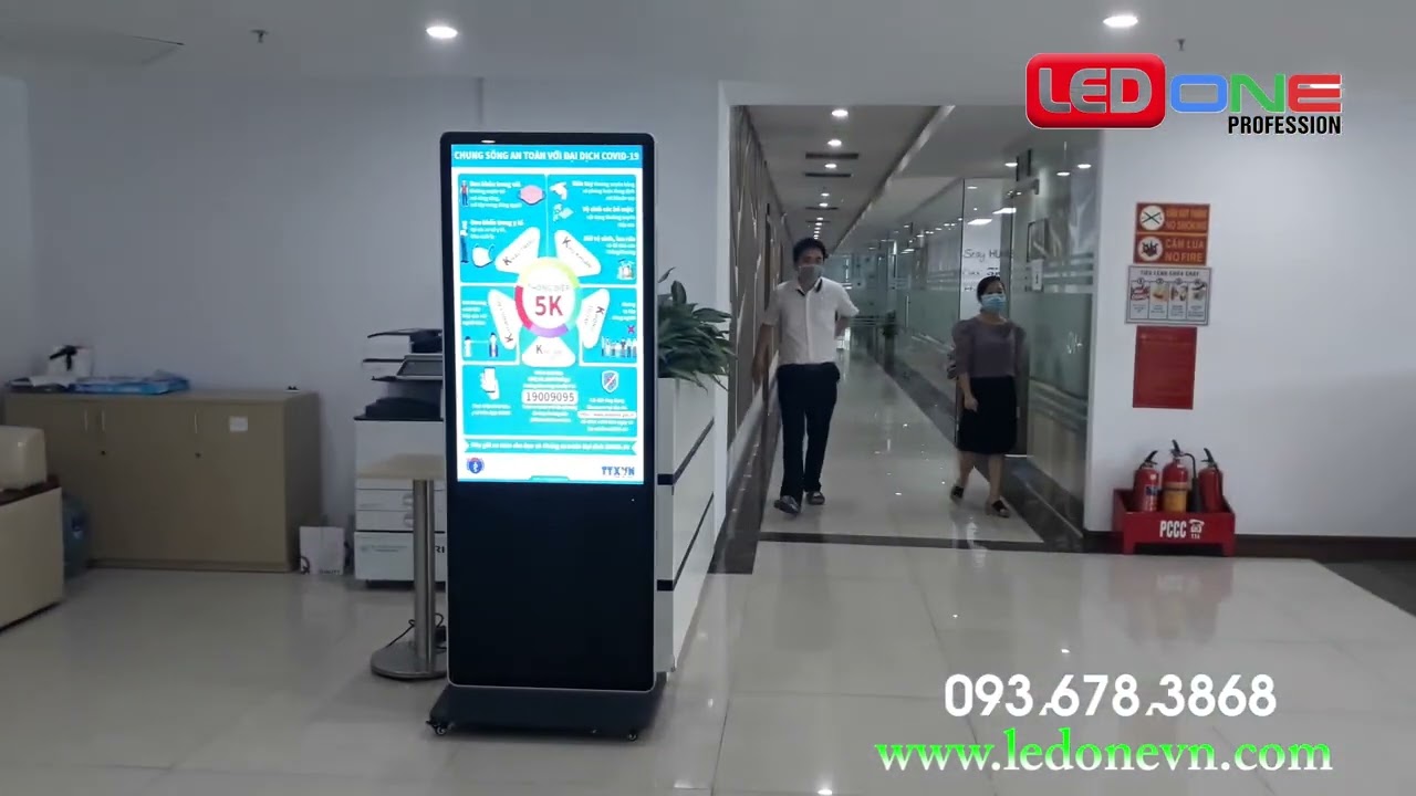Thi công lắp đặt màn hình quảng cáo chân đứng ngân hàng BIDV tại Lê Đức Thọ, Hà Nội  