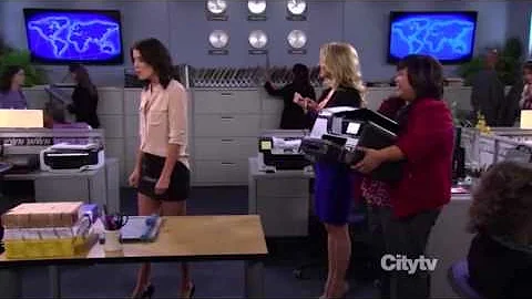 Robin Screaming at Patrice - How I Met Your Mother
