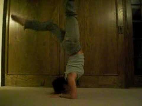 kelly fails at forearm stand (take 3)