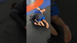 Болевой на руку             shoulder crunch armbar #choibar