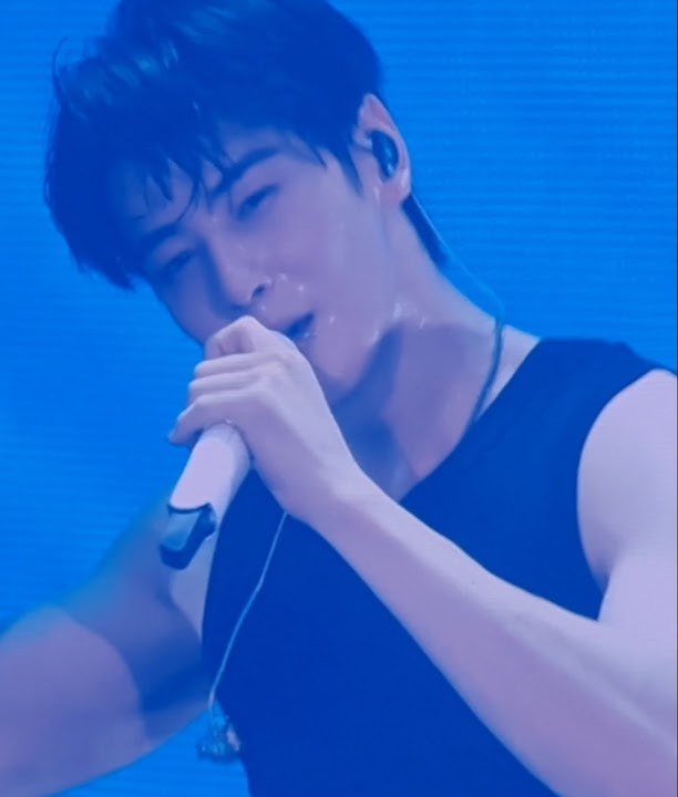 ASTRO CHA EUN-WOO | La Bamba | Mystery Elevator in Seoul (Encore)