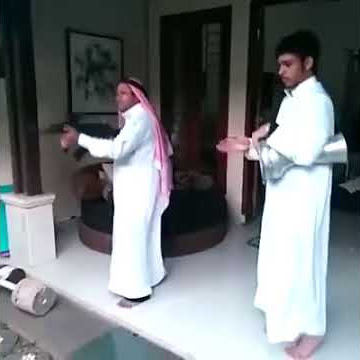 Lucu - Arab Kocak Belajar Nembak