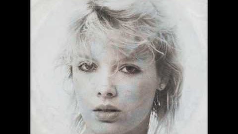 KIM WILDE - Tuning In Tuning On [1981 Kids in America]