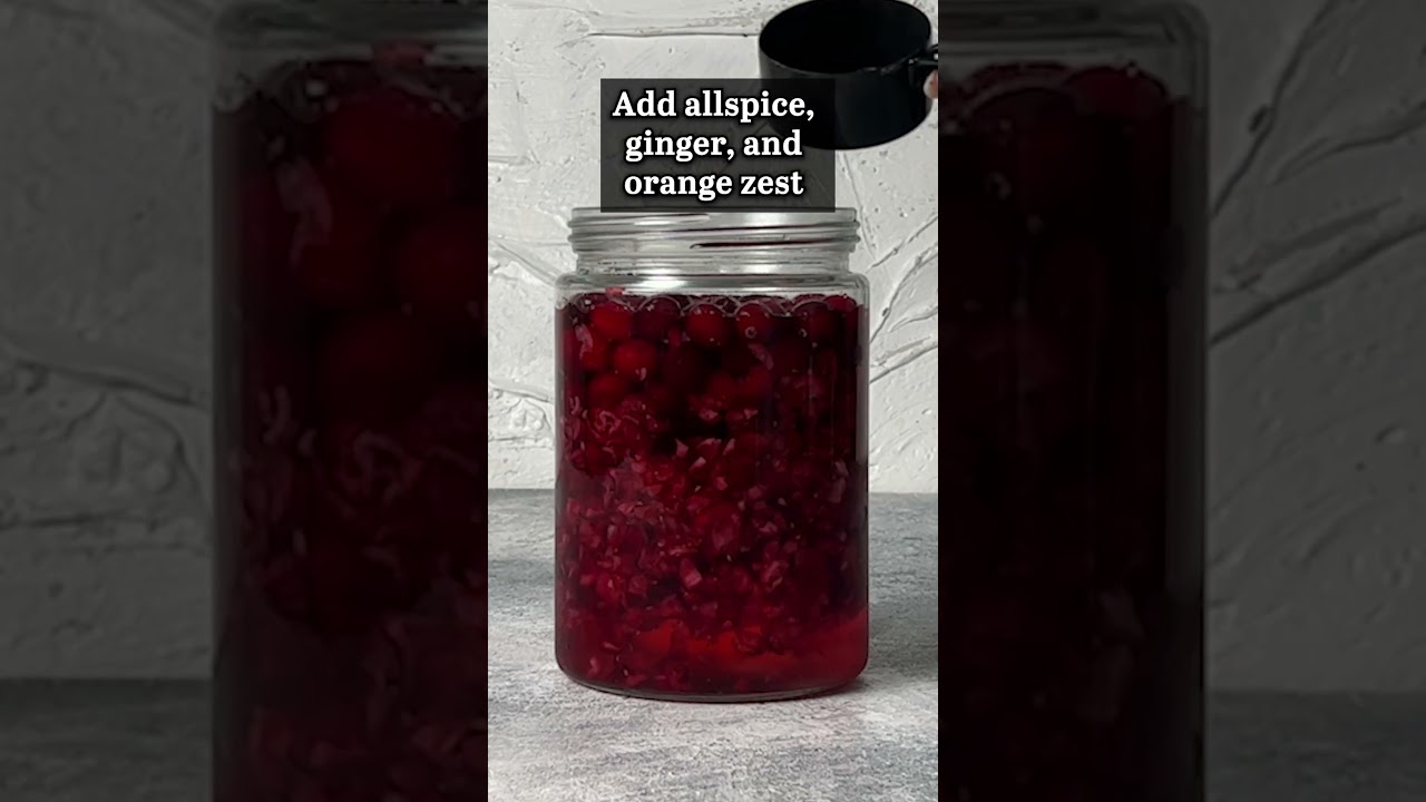 This Cranberry-Infused Vodka Recipe Will Level Up Your Martinis #recipes #cocktail #cranberry