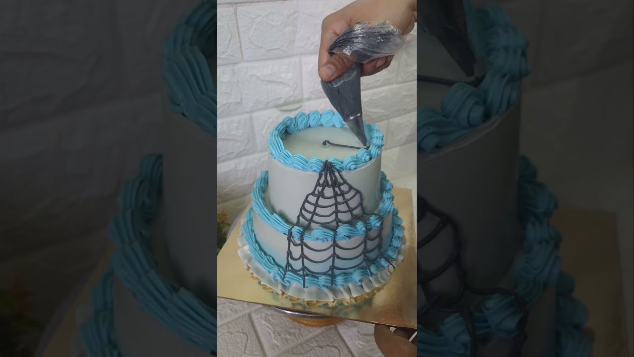 Spiderman Cake Cakeshorts
