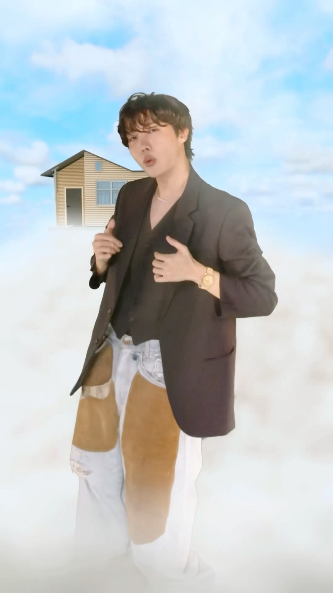 Sweet Dreams comes after hours… ✨☁️? #jhope #BTS #jhopeOnFallon #FallonTonight #jhope_SweetDreams