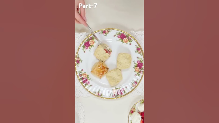 Kylie jenner eats 11 English dishes (Part-7)#kylie #kyliecosmetic #kyliejennermakeup #jennersisters