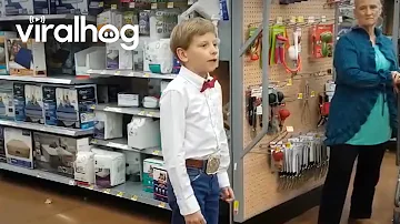 Walmart Yodeling Kid || ViralHog