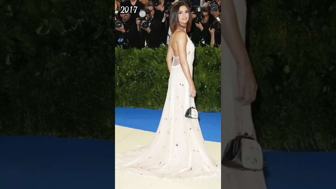 When Selena Gomez Did This At Met Gala 2017