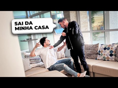 COMO É A