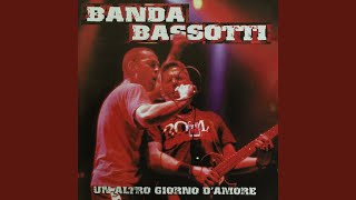 Video thumbnail of "Banda Bassotti - Cararo Sindaco (Live)"