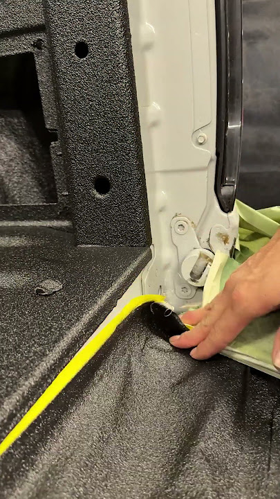 Download lagu Best type of ASMR 🎵 Freshly sprayed LINE-X Bedliner!