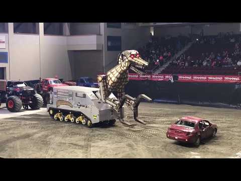 Monster Truck Destruction - Megasaurus