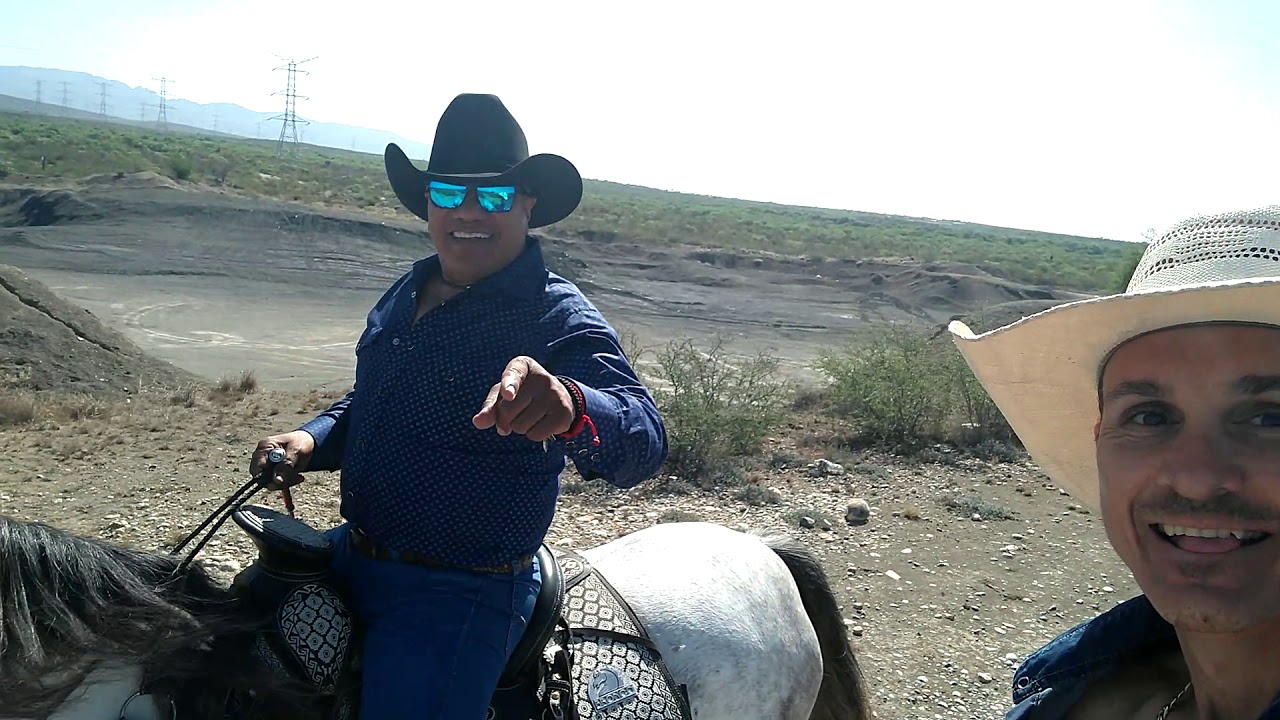 Cabalgata Con Lupe Esparza Bronco Youtube