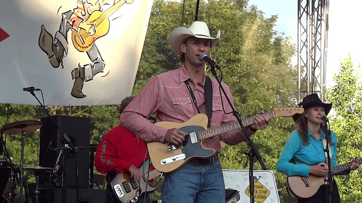 Wade Hayes in Kolding  DK 6/28/14 - Old Enough To Know Better