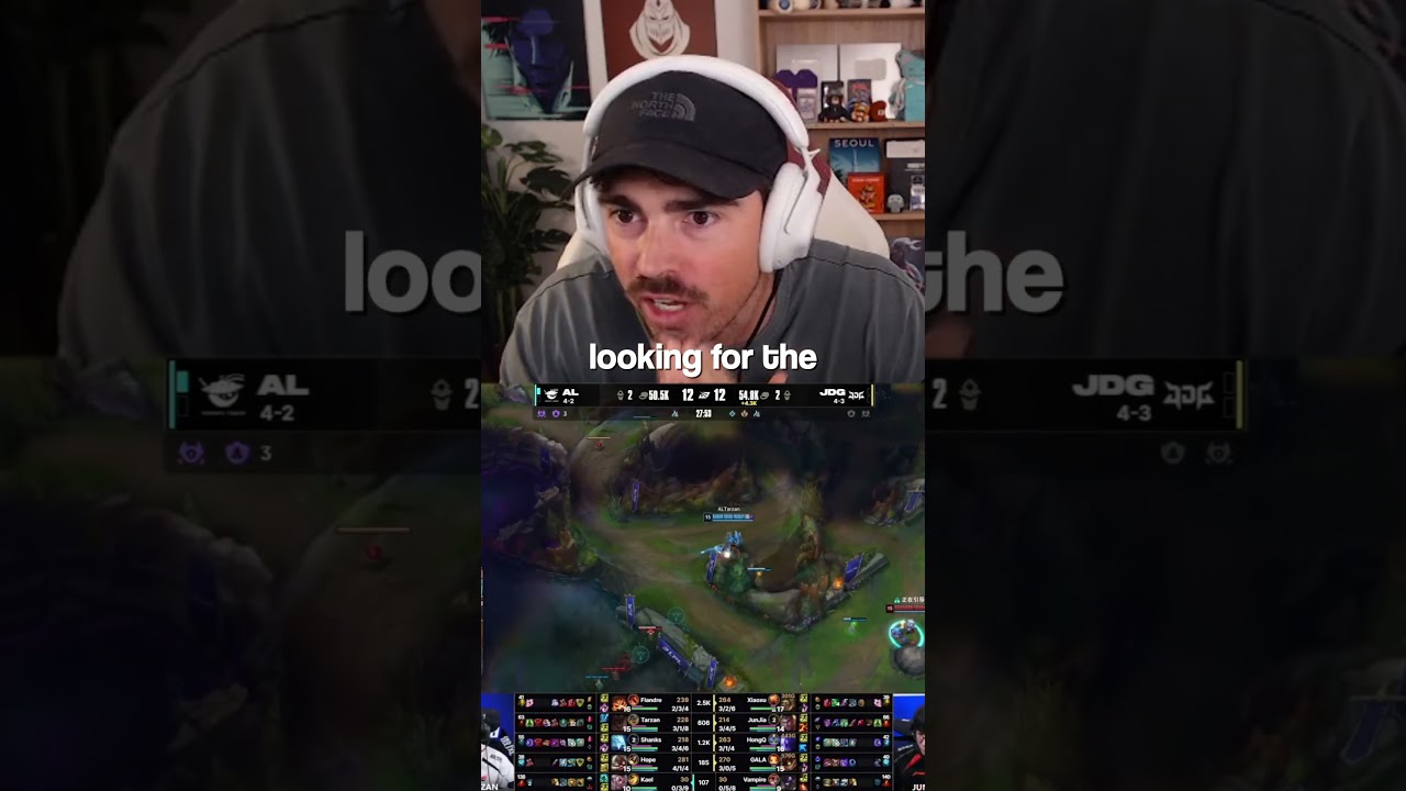 Он это показал?! 