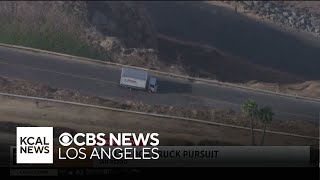 Police detain stolen box truck driver on San Pedro beach