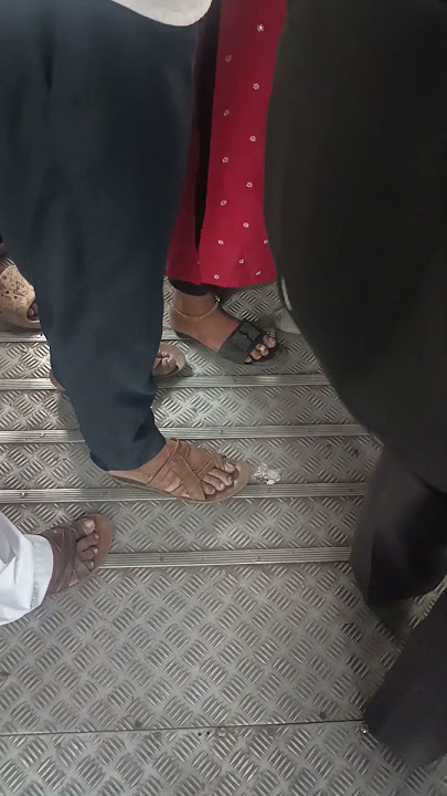groping in bus.. aise logo se bach ke #touchinginbus