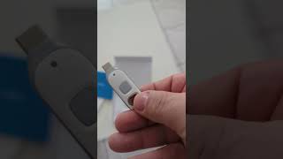 google titan security key ( pixel 7 4k)