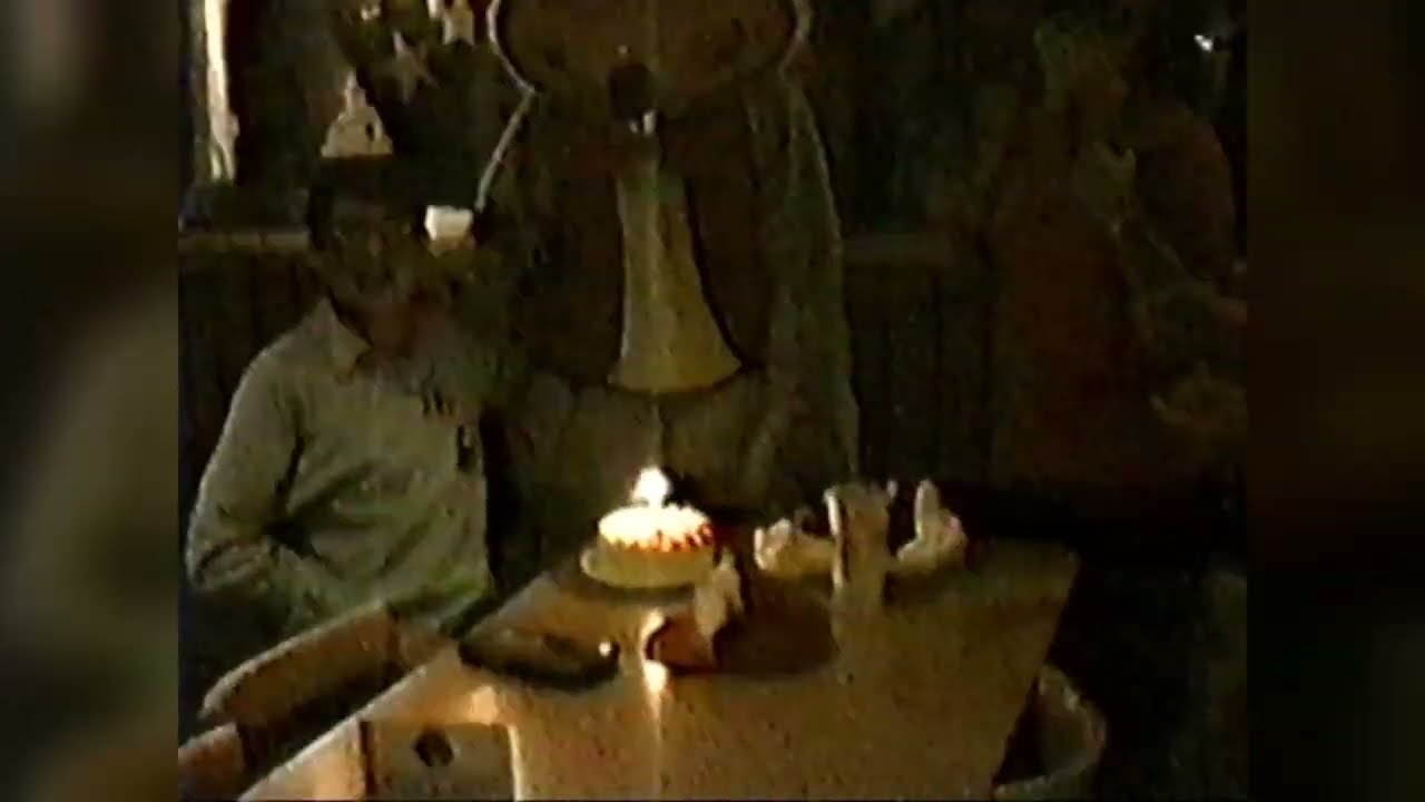 «Birthday Star '92» *ВЖИВУЮ* в 1993 году в Chuck E. Cheese's в Юнионе, штат Нью-Джерси.