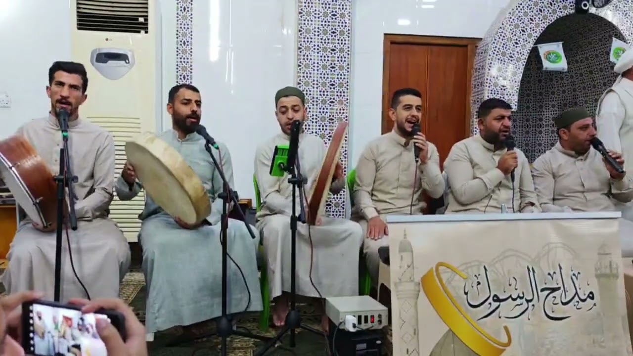 مرحبا يا نور عيوني مرحبا *** مرحبا جد الحسين والحسنجامع النور - مدينة هيت