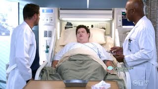 Grey's Anatomy 15x04 Alex Karev as Chief Tackles Health Insurance Issues