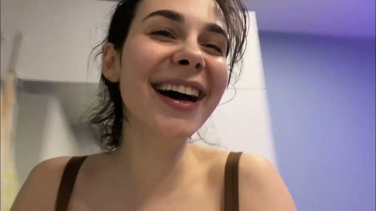 Лëва понюхал лифчик Дирубенс - YouTube