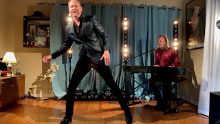 I Mitt Vardagsrum - Håkan Berg Live. En show med humor, magi och musik. Från fredagen 14 maj