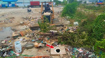 Amazing Actions! Recycle Transfer Garbage Dump Clear & Pushing Abandoned Toilet Bowl By Skills Dozer