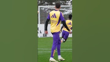 Thumbnail of 😁 Luka Modric MODE: 🔛👟✨ Vini Jr.  #realmadrid  #football  #realmadridclubdefutbol #rmcity