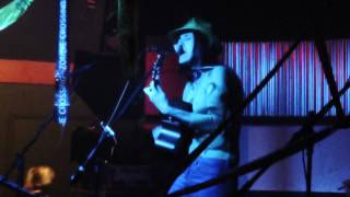 Jenn Fiorentino -Pretty Good Year (The Loved Ones acoustic cover)