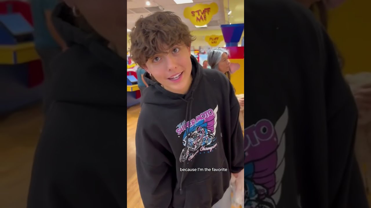 I Took My Mom To Build A Bear For The First Time 