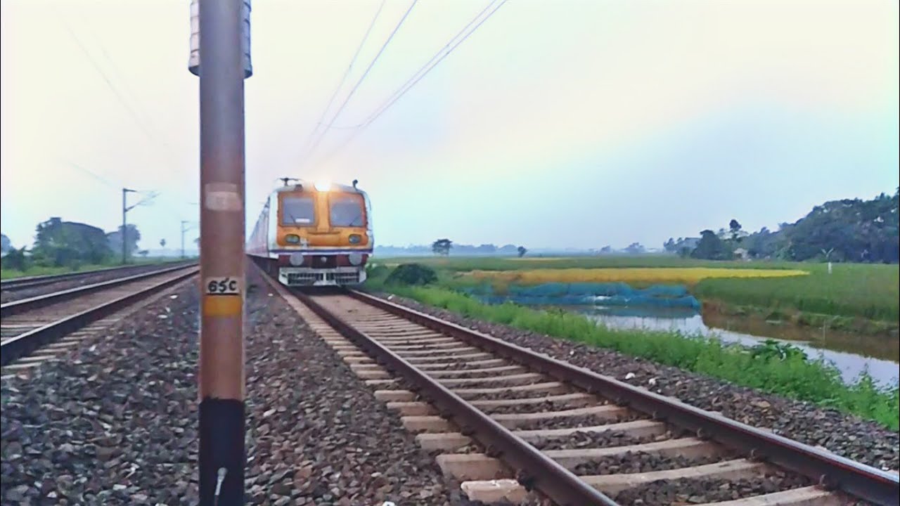 Evening Time Bardhaman Howrah Chord Local Train || Staff Special | Eastern Railway | Indian Railway