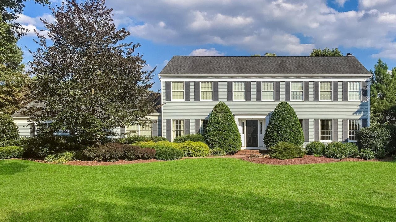 9 Howard Dr, West Windsor Township, NJ