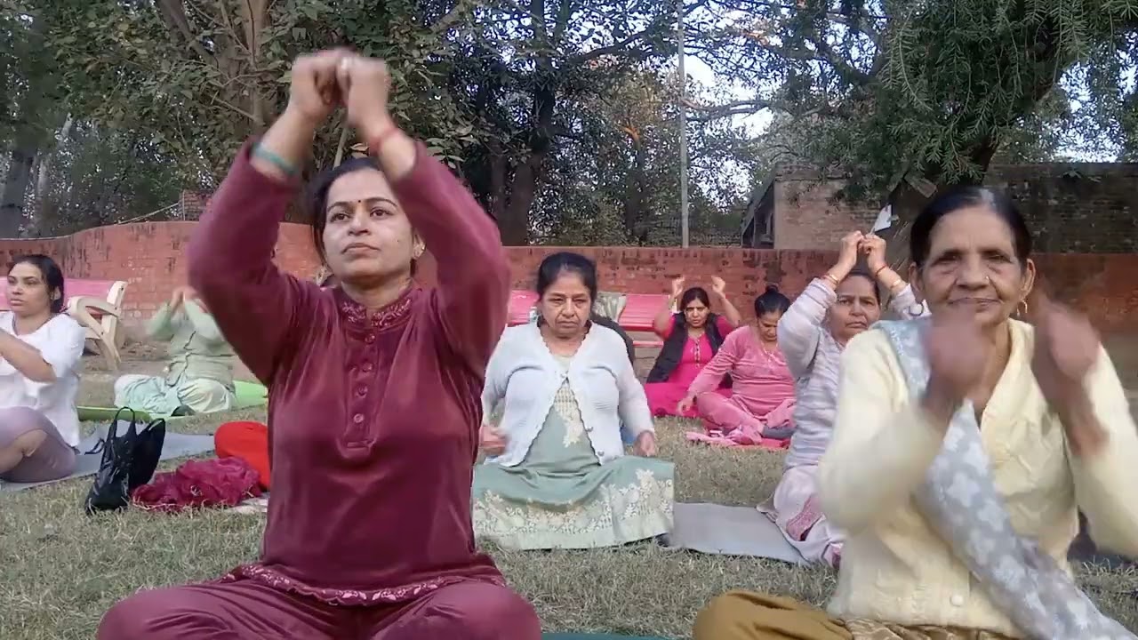 हाथों का दर्द और सुन्नपन कैसे दूर करें सूक्ष्म सूक्ष्म व्यायाम