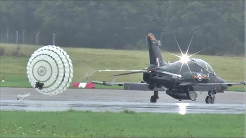 RAF Hawk T2 deploys "brake chute" on wet runway - Dunsfold 2015