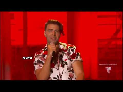 jencarlos Canela encendia nuestros corazones con