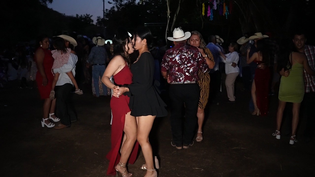 BONITA LA GUACHAS DE LOS RANCHOS DE GUERRERO #viralvideo #guerrero #baile #fiesta