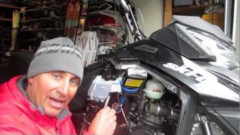 Ski-Doo U: Changing Your Chaincase Oil