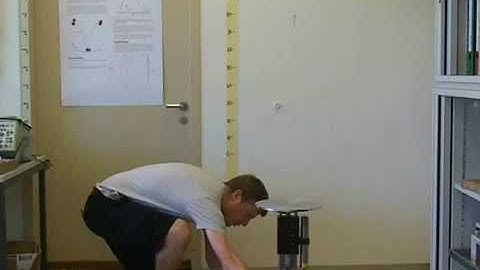 Juggling Robot that uses no Sensors