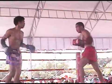 Muay Thai 1/2 Eugene Toquero wins vs Tyrone Naticho Luneta Manila Philippines 14Jun09