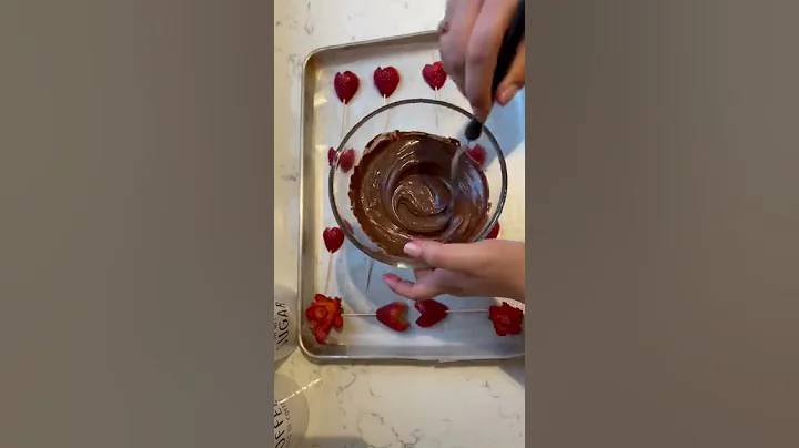 Happy Valentine’s Day! Celebrate by making Chocolate strawberry hearts & strawberry roses #shorts