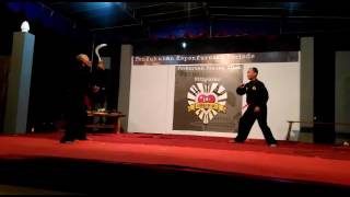 Pencak Silat Persatuan Hati Nitipuran ( Tangan Kosong VS Celurit ) O/ Bpk. Kijo dan Bpk. Hajid