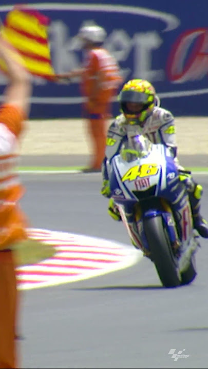 Rossi vs Lorenzo - the last corner | 2009 #CatalanGP