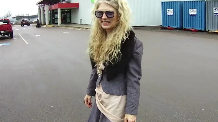 A Good Morning Thrift:  Fashion Therapy, Maximalist Styling Tips, Upcycling, and More!