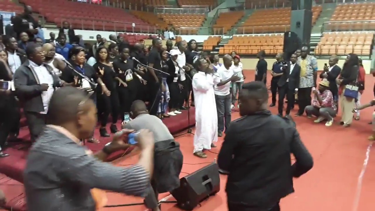 JP Atouba-- Ba Be ne Nlo'one chorale Bulu