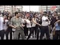 Katrina Kaif, Sidharth Malhotra dancing with 'moonwalking' traffic cop of Indore|Filmibeat