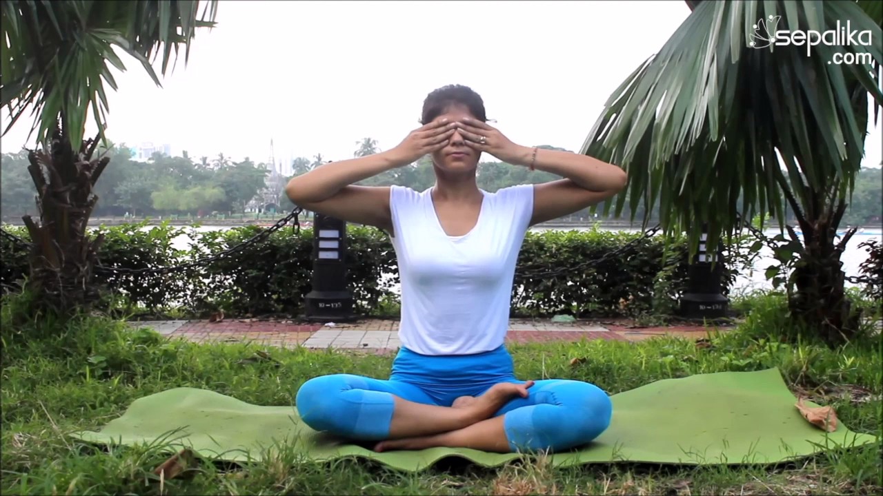 Be Bettr with Yoga: Bhramari Pranayama for Stronger Lungs | Pranayama |  Deep Breathing | OZiva - YouTube