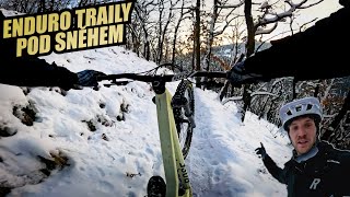 ENDURO TRAILY POD SNĚHEM