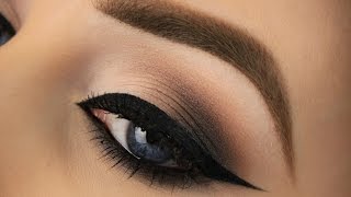 Classic Cool Toned Smokey Eye | Kat Von D Shade + Light